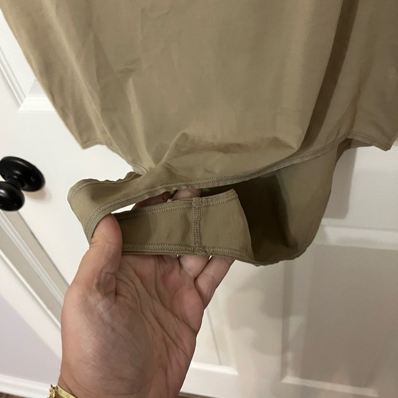 SKIMS 4X thong bodysuit scoop tank tan - Picture 4 of 5